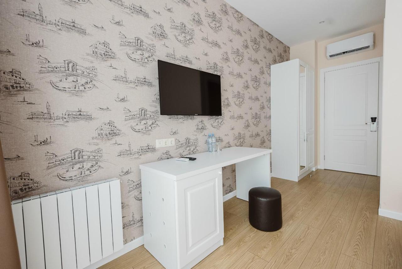 Piazza Inn Batumi Zewnętrze zdjęcie